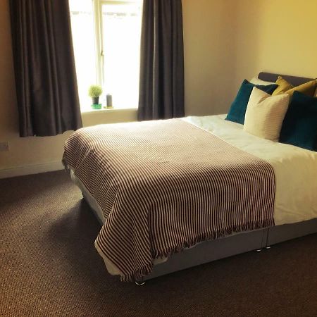 The Ideal House - 24 7 Check In Parking Villa Bradford  Esterno foto